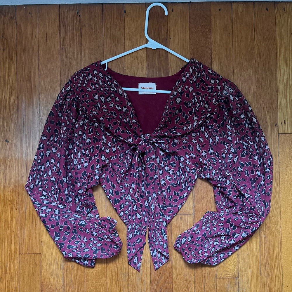 Maroon/cheetah print long sleeve crop top with tie front
